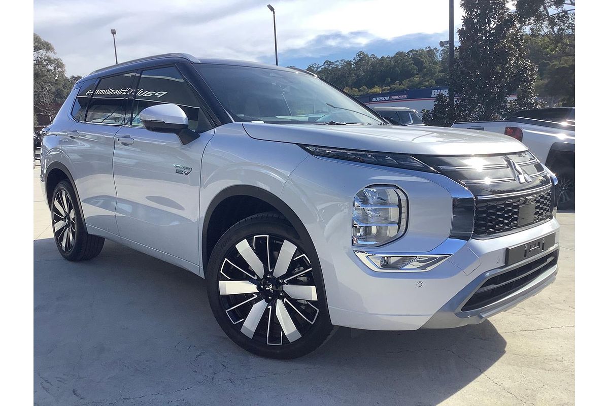 2025 Mitsubishi Outlander PHEV Exceed Tourer ZM