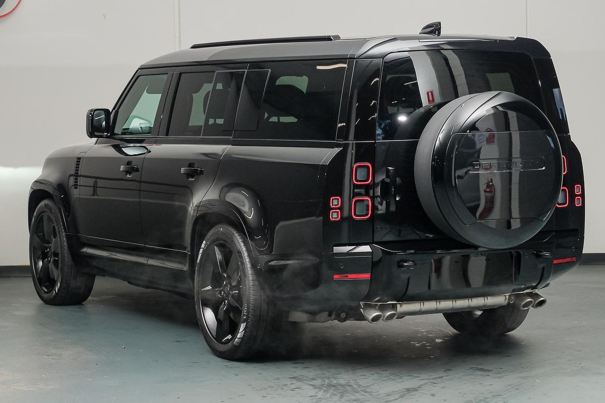 2025 Land Rover Defender 130 P500 V8 L663