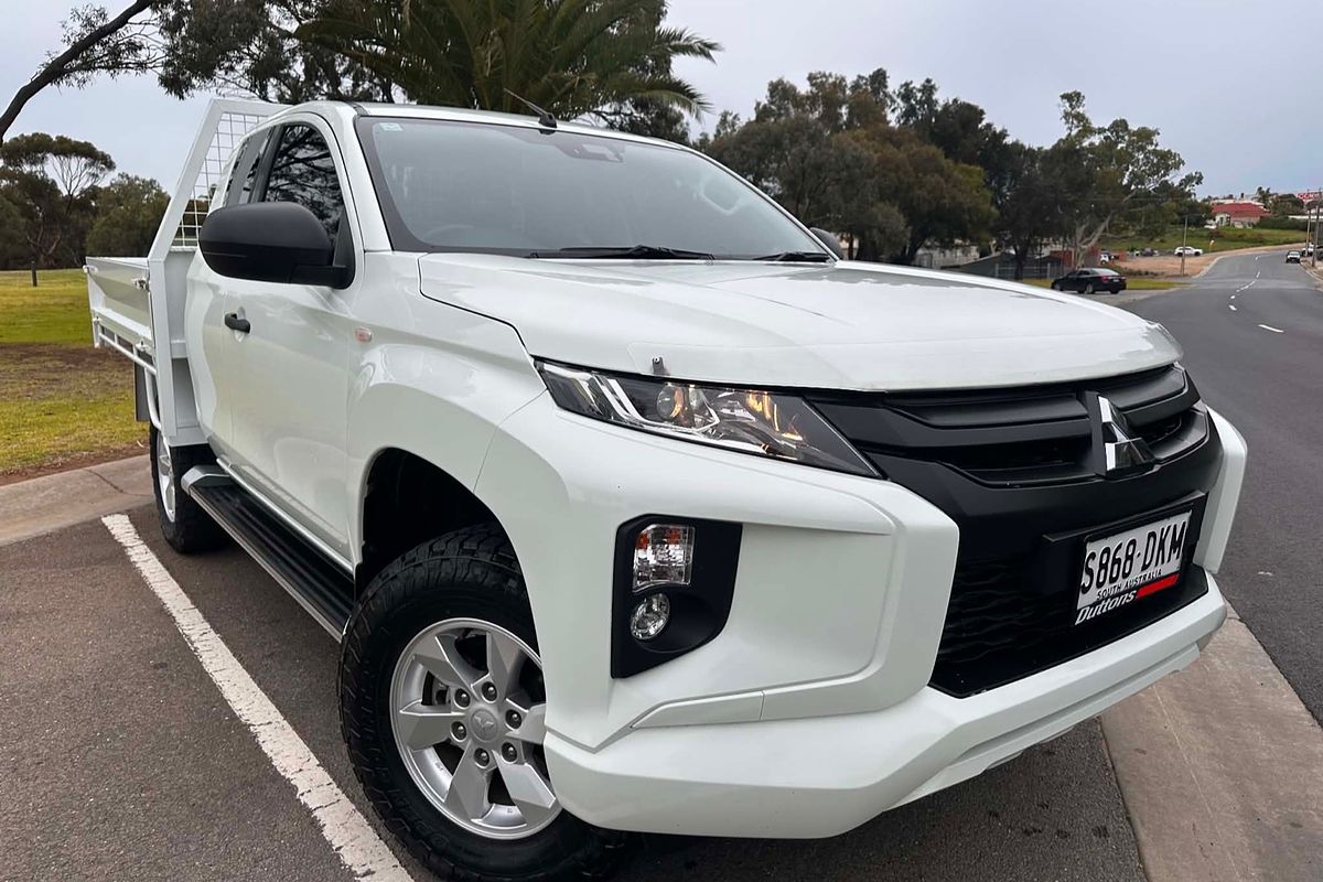 2022 Mitsubishi Triton GLX+ MR 4X4