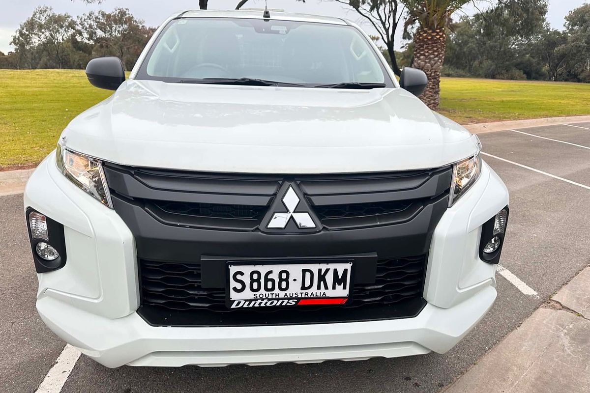 2022 Mitsubishi Triton GLX+ MR 4X4