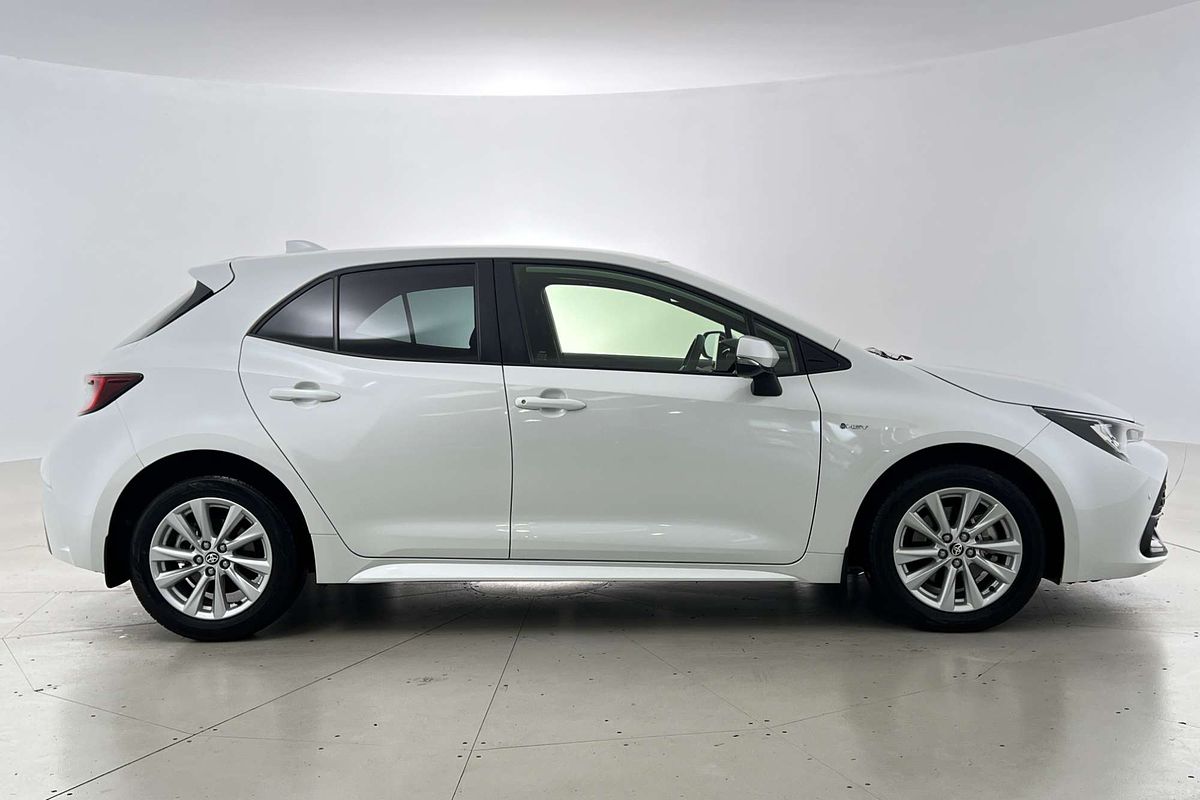 2025 Toyota Corolla SX Hybrid ZWE219R