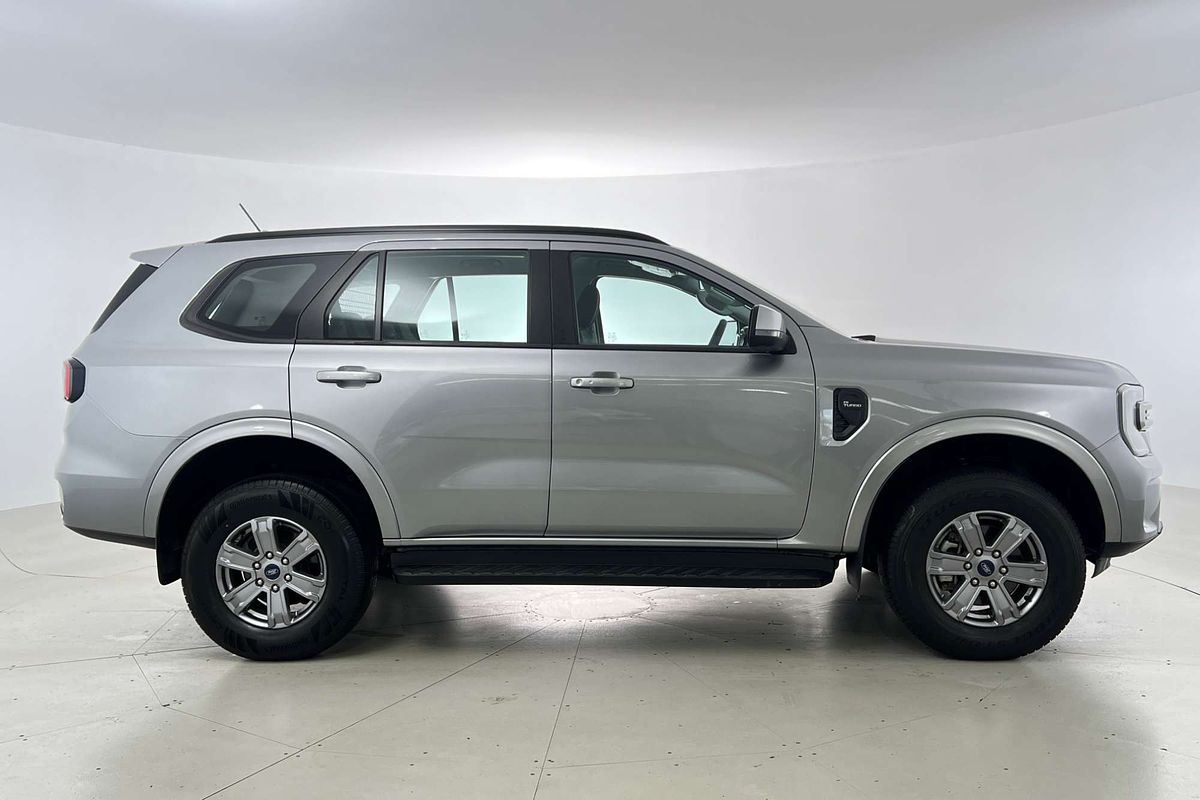 2022 Ford Everest AMBIENTE (4x2) UB MY22 2.0L