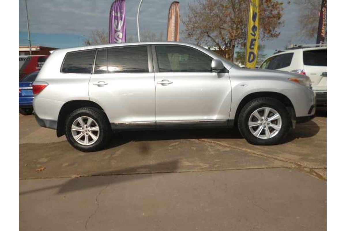 2011 Toyota Kluger