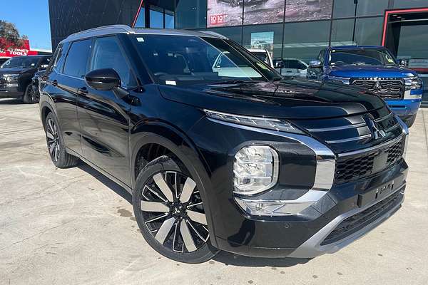 2025 Mitsubishi Outlander Exceed Tourer ZM