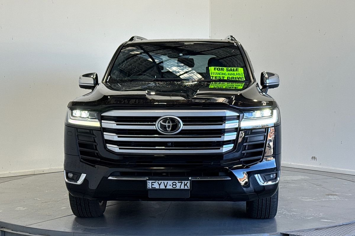 2023 Toyota Landcruiser Sahara ZX FJA300R