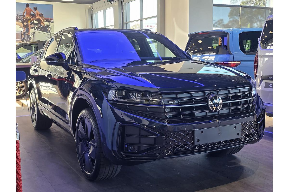 2026 Volkswagen Touareg 210TDI Wolfsburg Edition RC