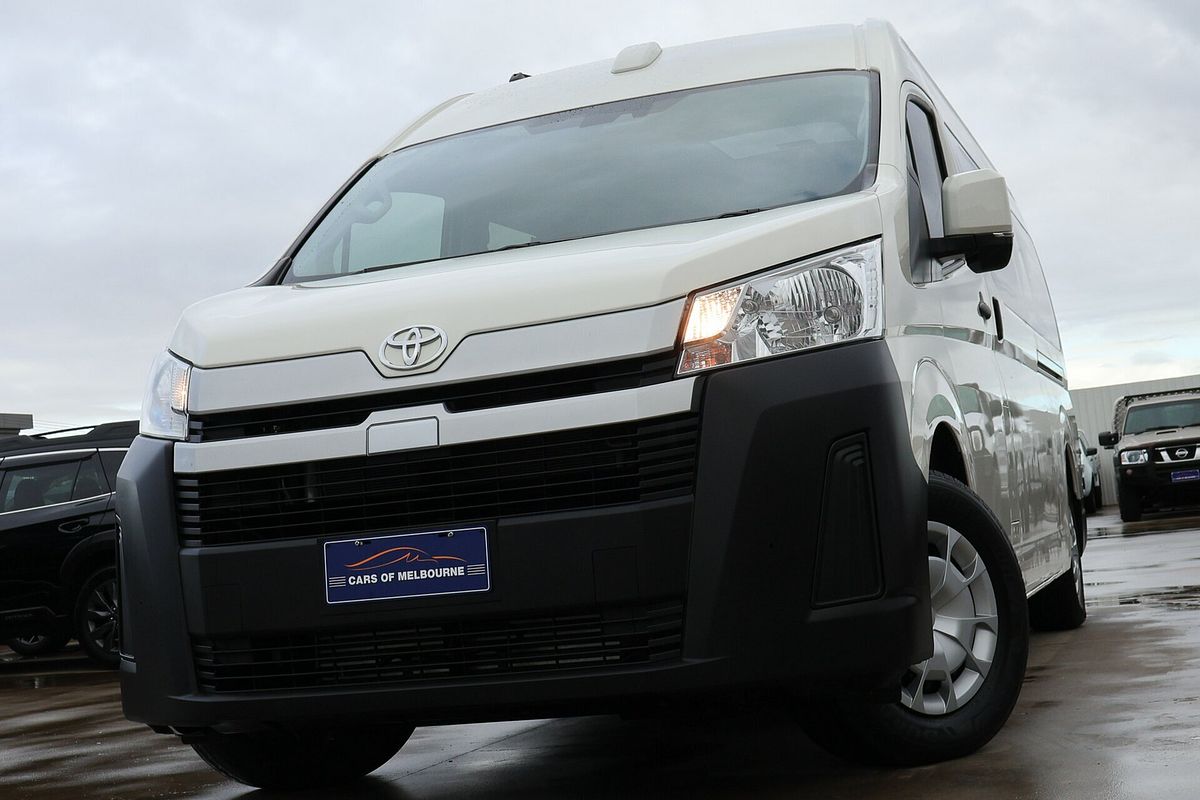2025 Toyota Hiace Commuter GDH322R ELWB High Roof