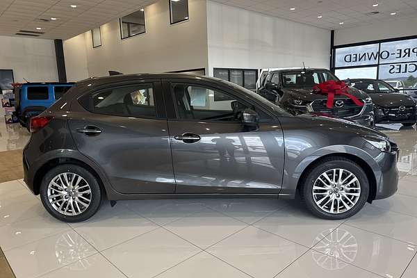 2024 Mazda 2 G15 Evolve DJ Series thumb-9