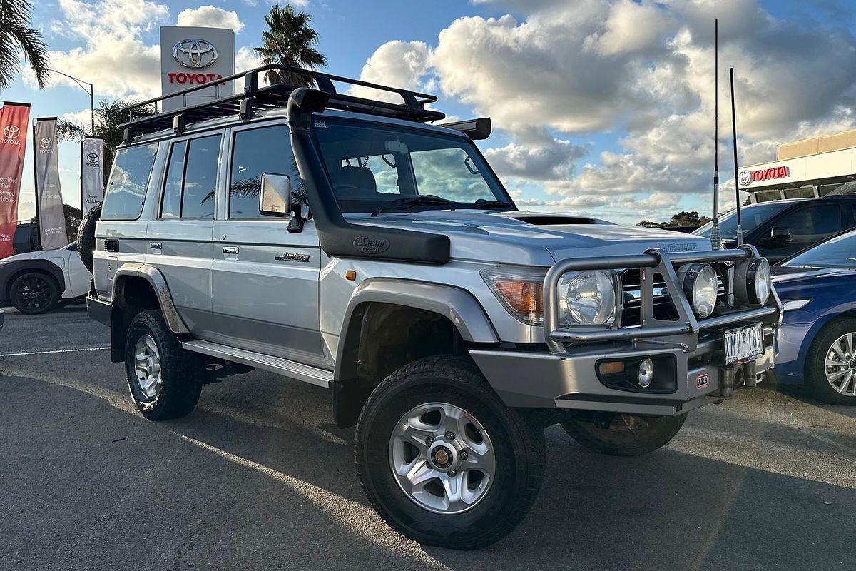 2010 Toyota Landcruiser GXL VDJ76R