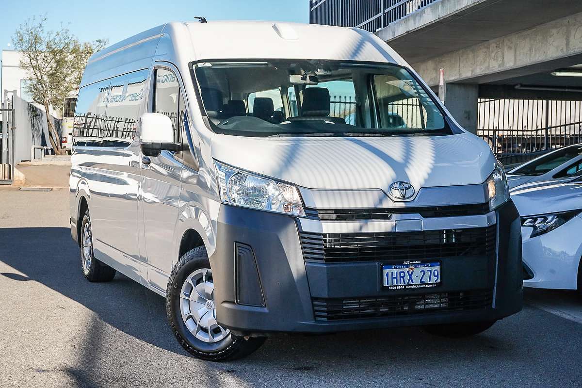2022 Toyota Hiace Commuter GDH322R ELWB High Roof
