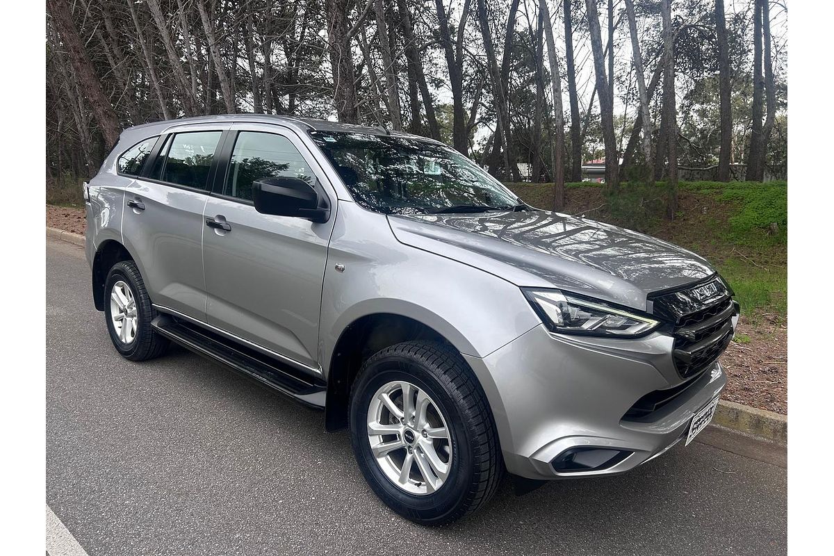 2021 Isuzu MU-X LS-M