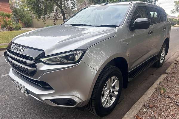 2021 Isuzu MU-X LS-M thumb-2