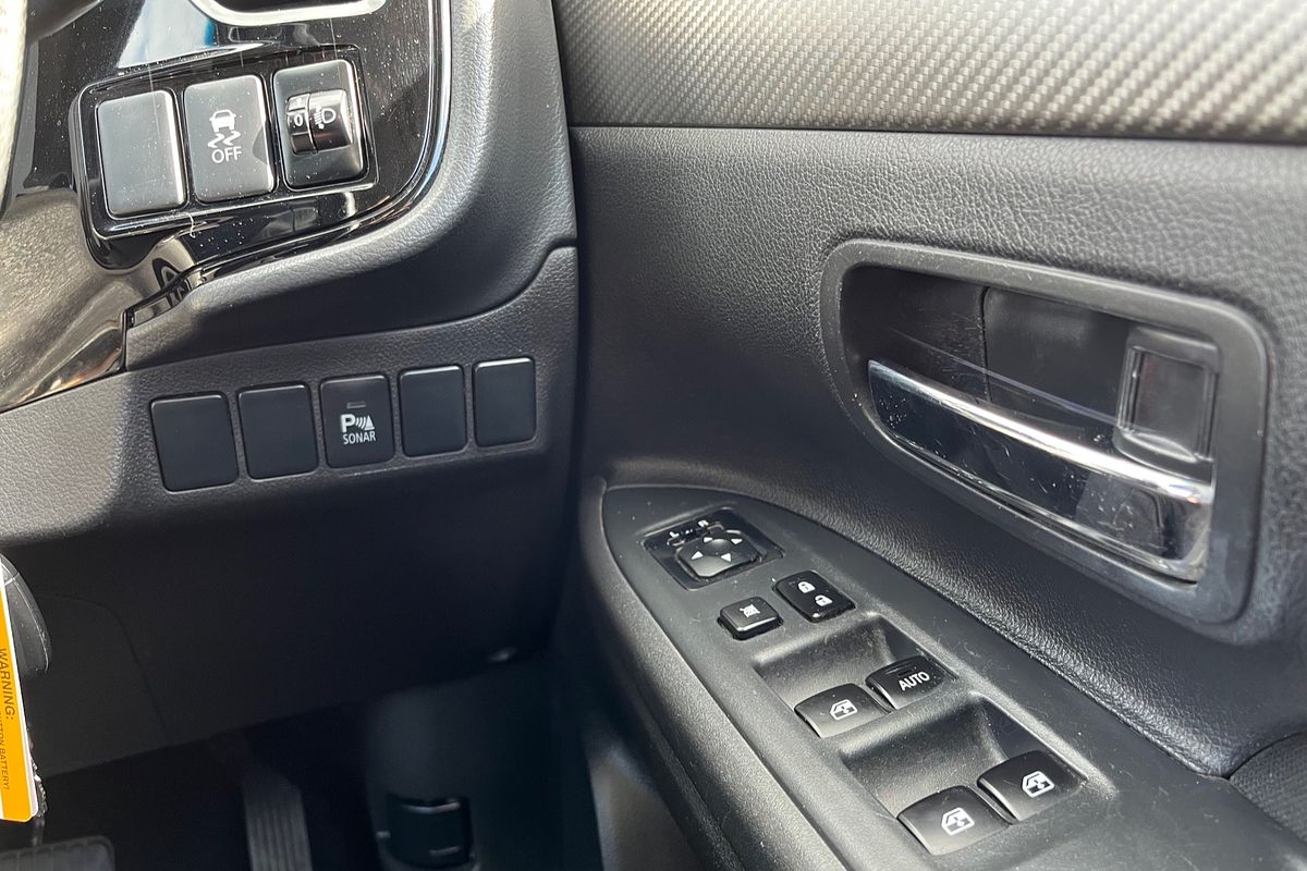 2016 Mitsubishi Outlander LS ZK
