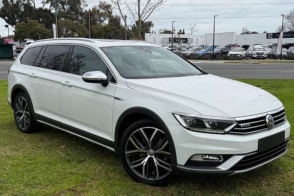 2018 Volkswagen Passat Alltrack Wolfsburg Edition B8
