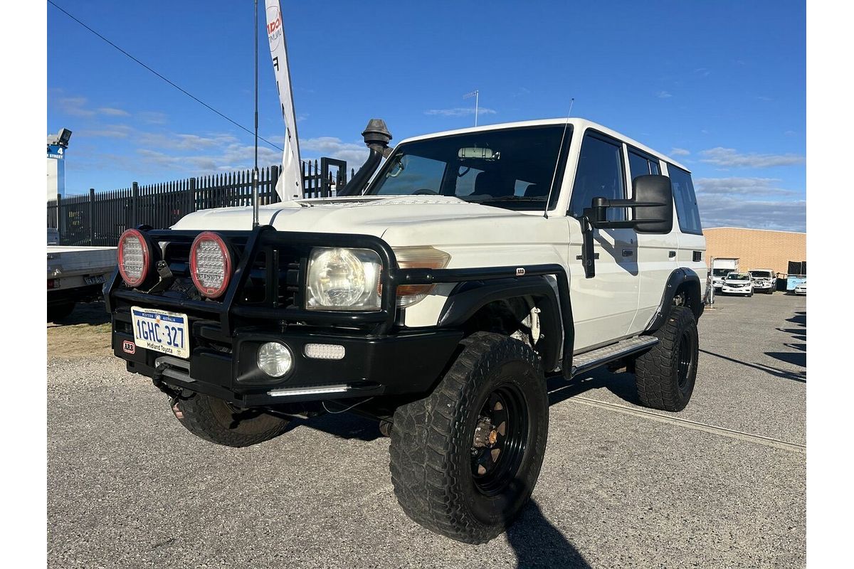 2012 Toyota Landcruiser WORKMATE (4x4) VDJ76R MY12 UPDATE
