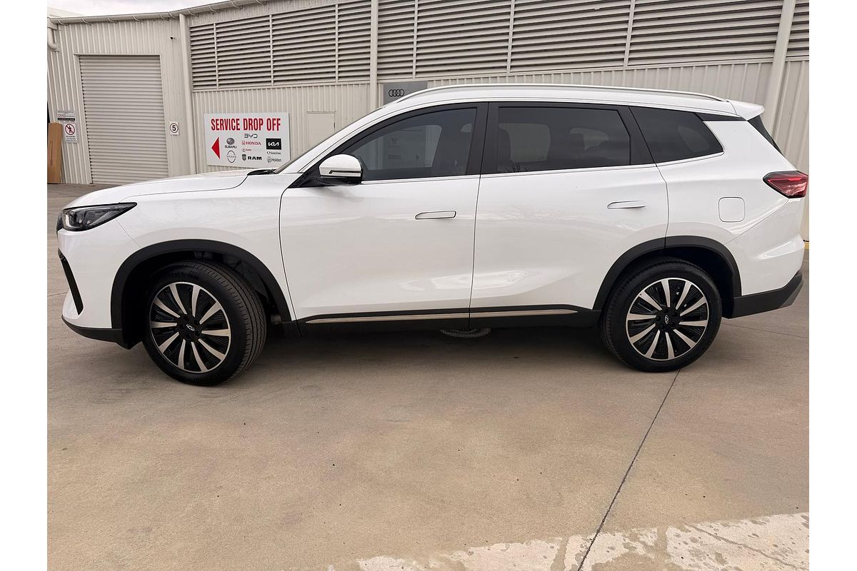 2025 Chery Tiggo 8 Super Hybrid Ultimate T31