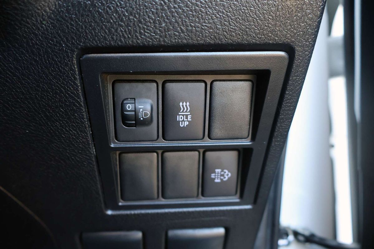 2022 Toyota Hilux SR GUN126R 4X4 image 23