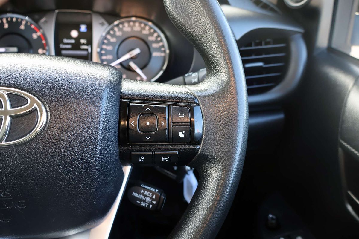 2022 Toyota Hilux SR GUN126R 4X4 image 24