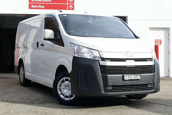 2025 Toyota Hiace GDH300R LWB