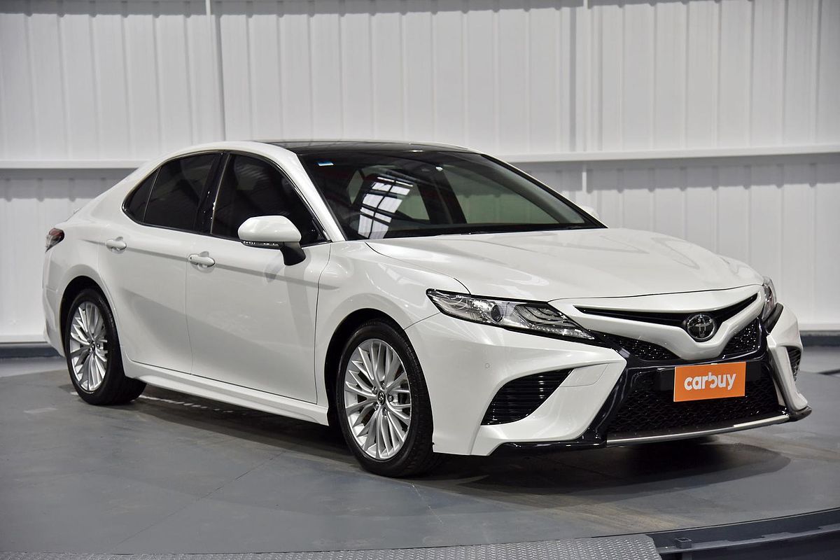 2018 Toyota Camry SL GSV70R