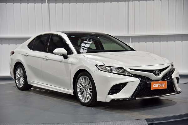 2018 Toyota Camry SL GSV70R