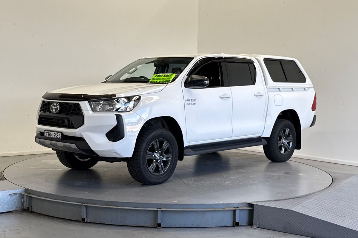 2025 Toyota Hilux SR GUN126R 4X4