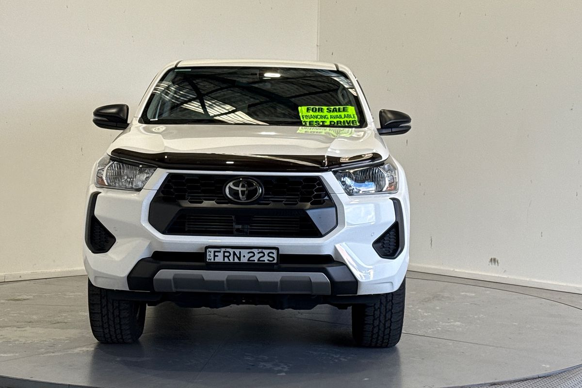 2025 Toyota Hilux SR GUN126R 4X4