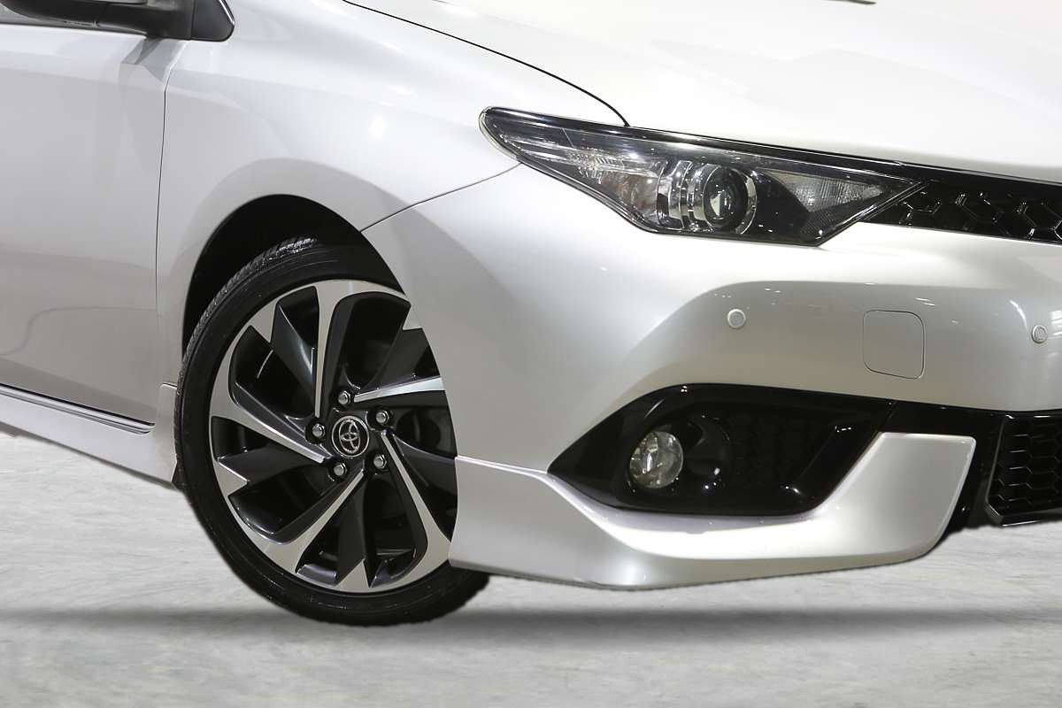 2017 Toyota Corolla SX ZRE182R