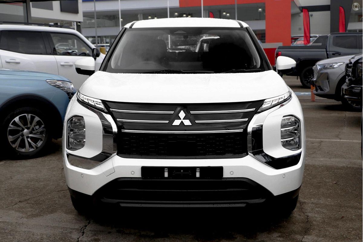 2026 Mitsubishi Outlander ES ZM