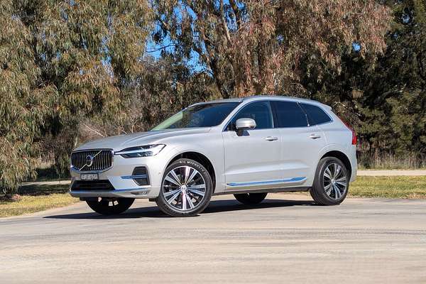 2023 Volvo XC60 Ultimate B5 Bright