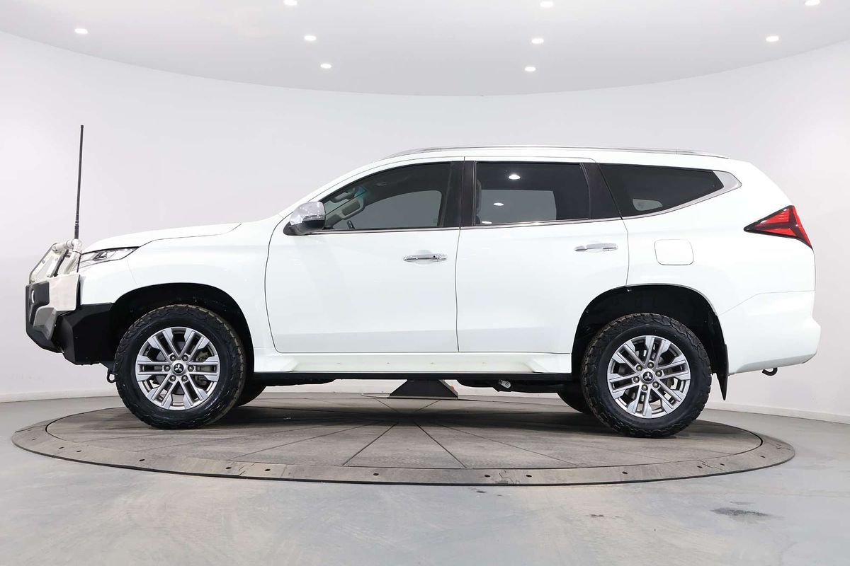 2022 Mitsubishi Pajero Sport GLX QF