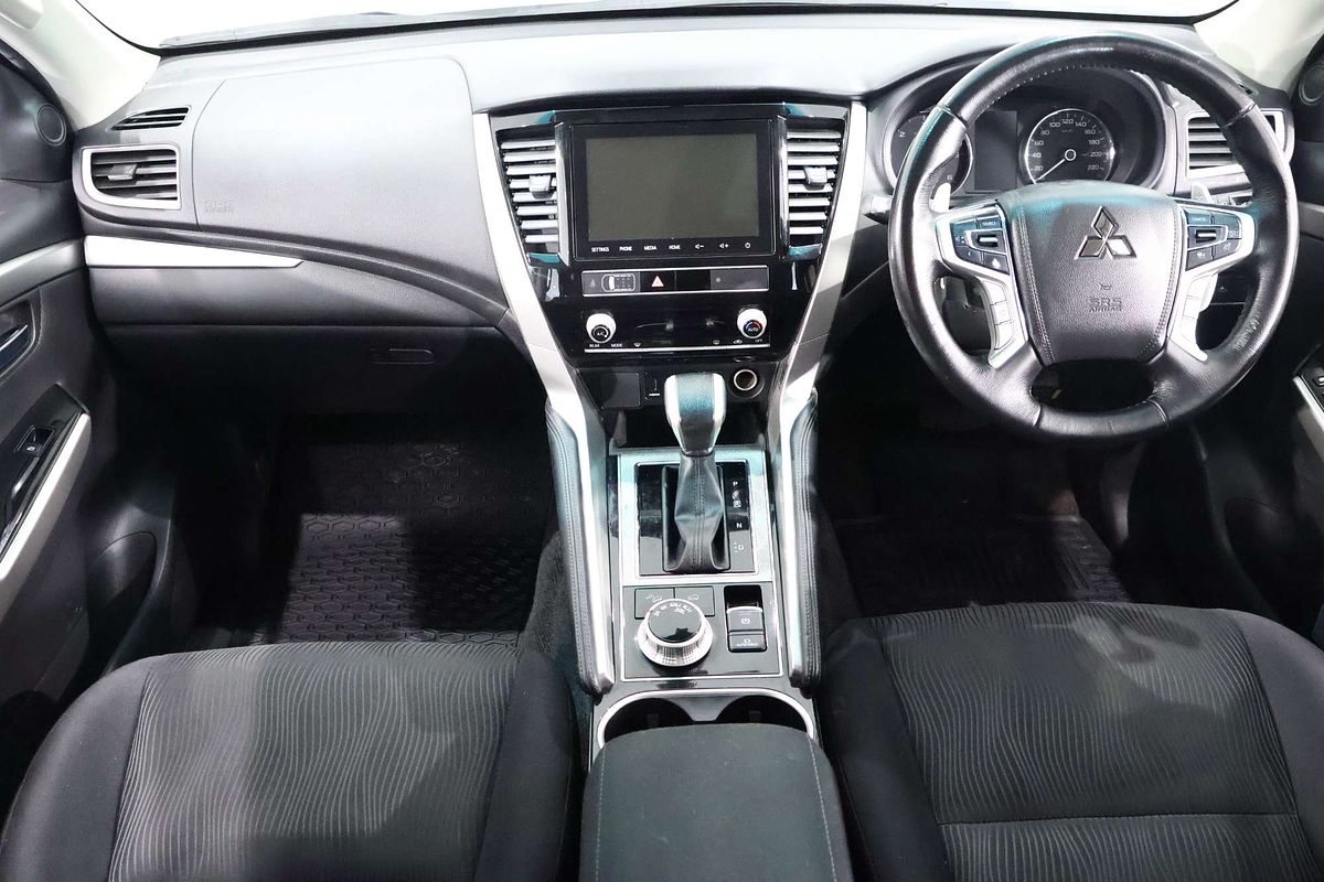 2022 Mitsubishi Pajero Sport GLX QF