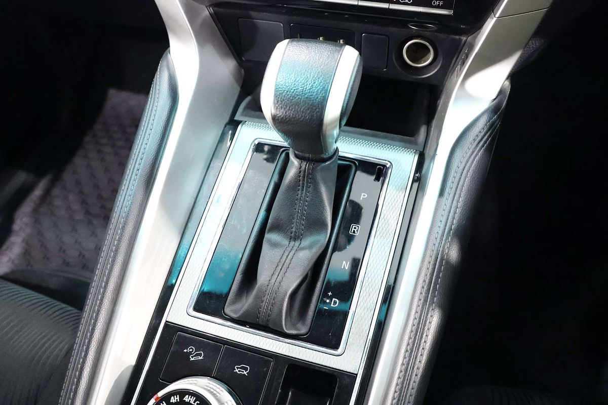 2022 Mitsubishi Pajero Sport GLX QF