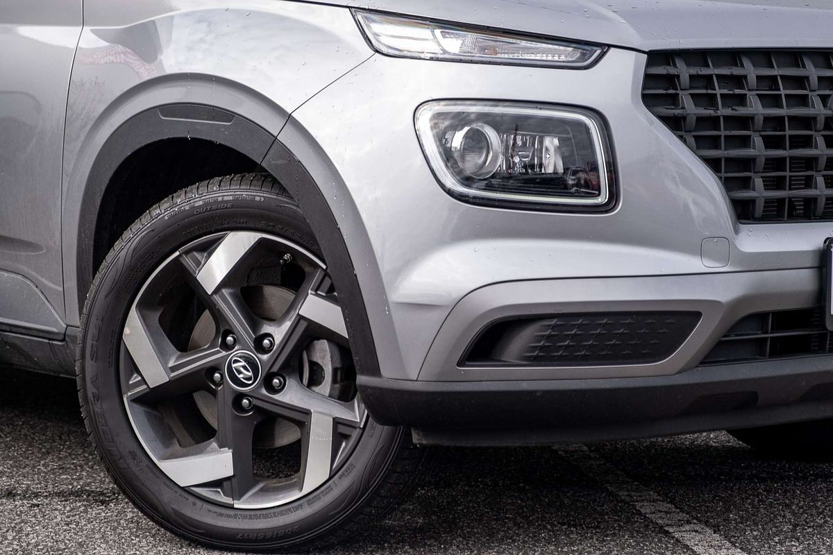 2025 Hyundai Venue Active QX.V5