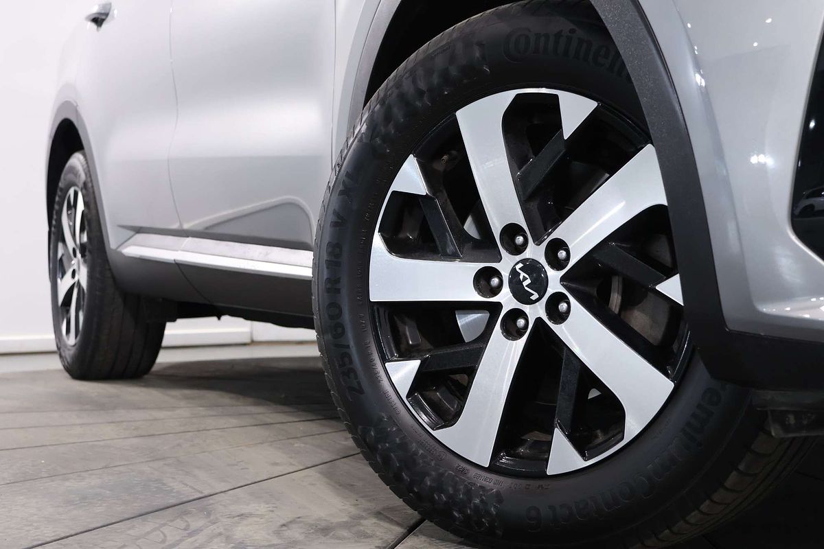 2023 Kia Sorento Sport MQ4