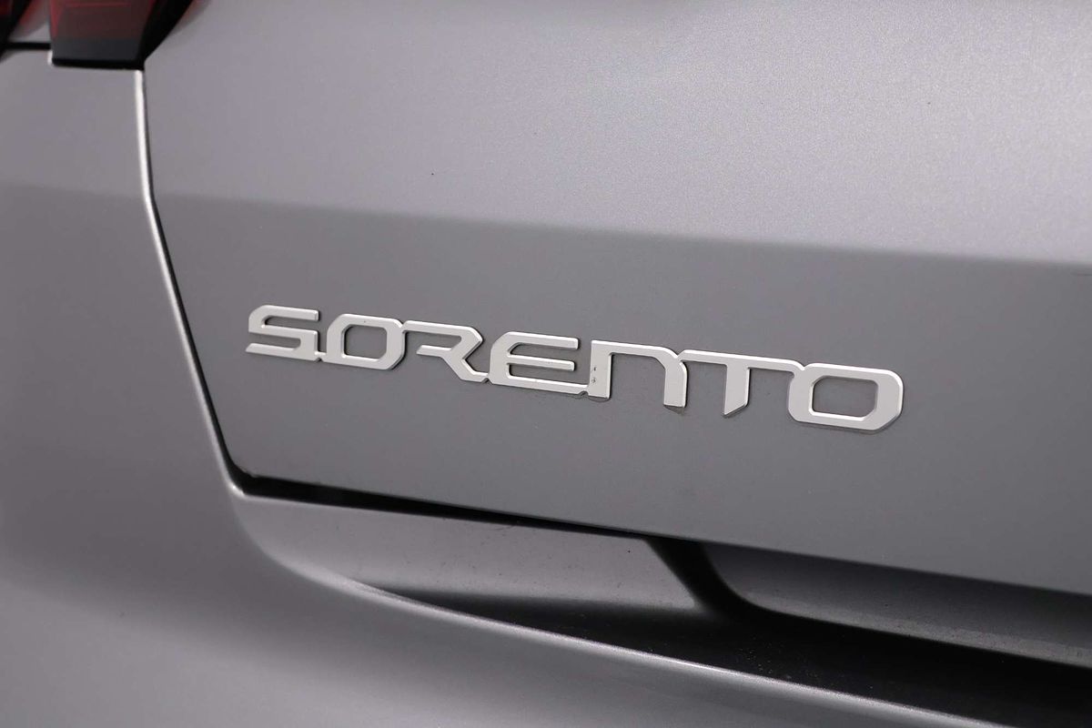 2023 Kia Sorento Sport MQ4