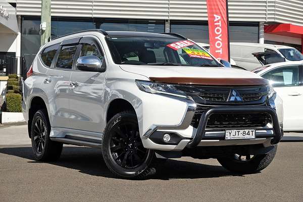 2019 Mitsubishi Pajero Sport Black Edition QE