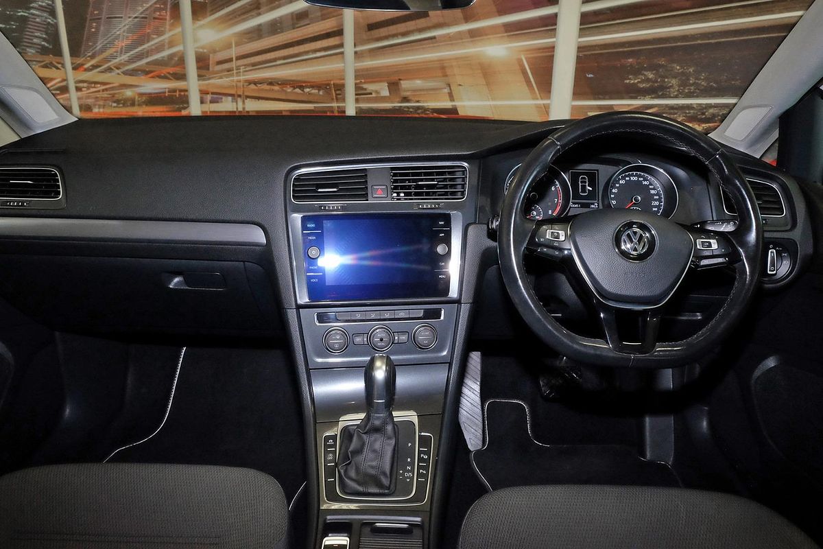 2018 Volkswagen Golf 110TSI Comfortline 7.5 image 8