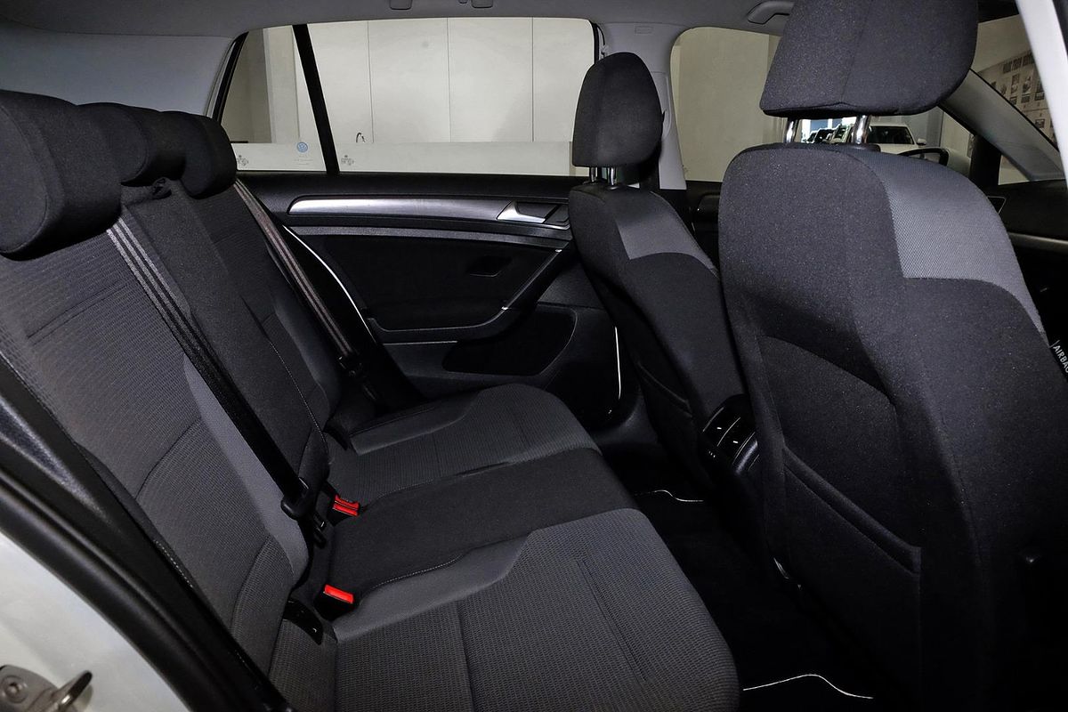 2018 Volkswagen Golf 110TSI Comfortline 7.5 image 9