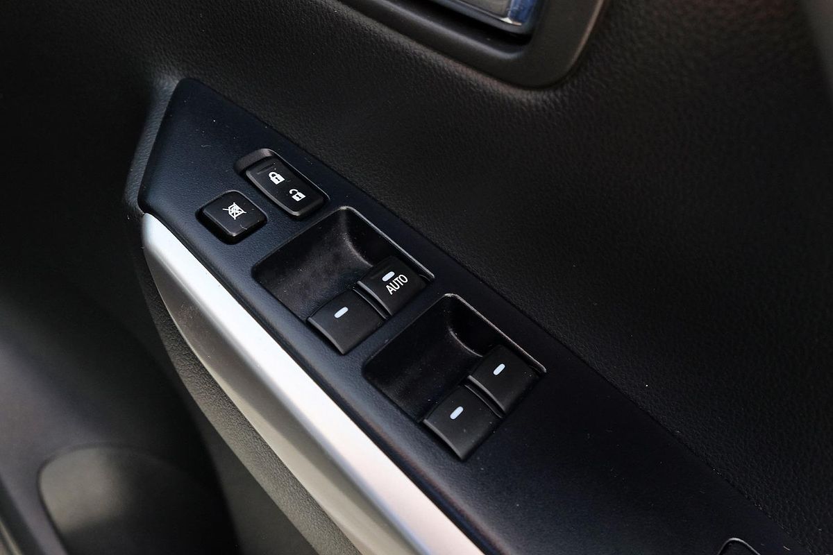 2019 Mitsubishi Pajero Sport Black Edition QE