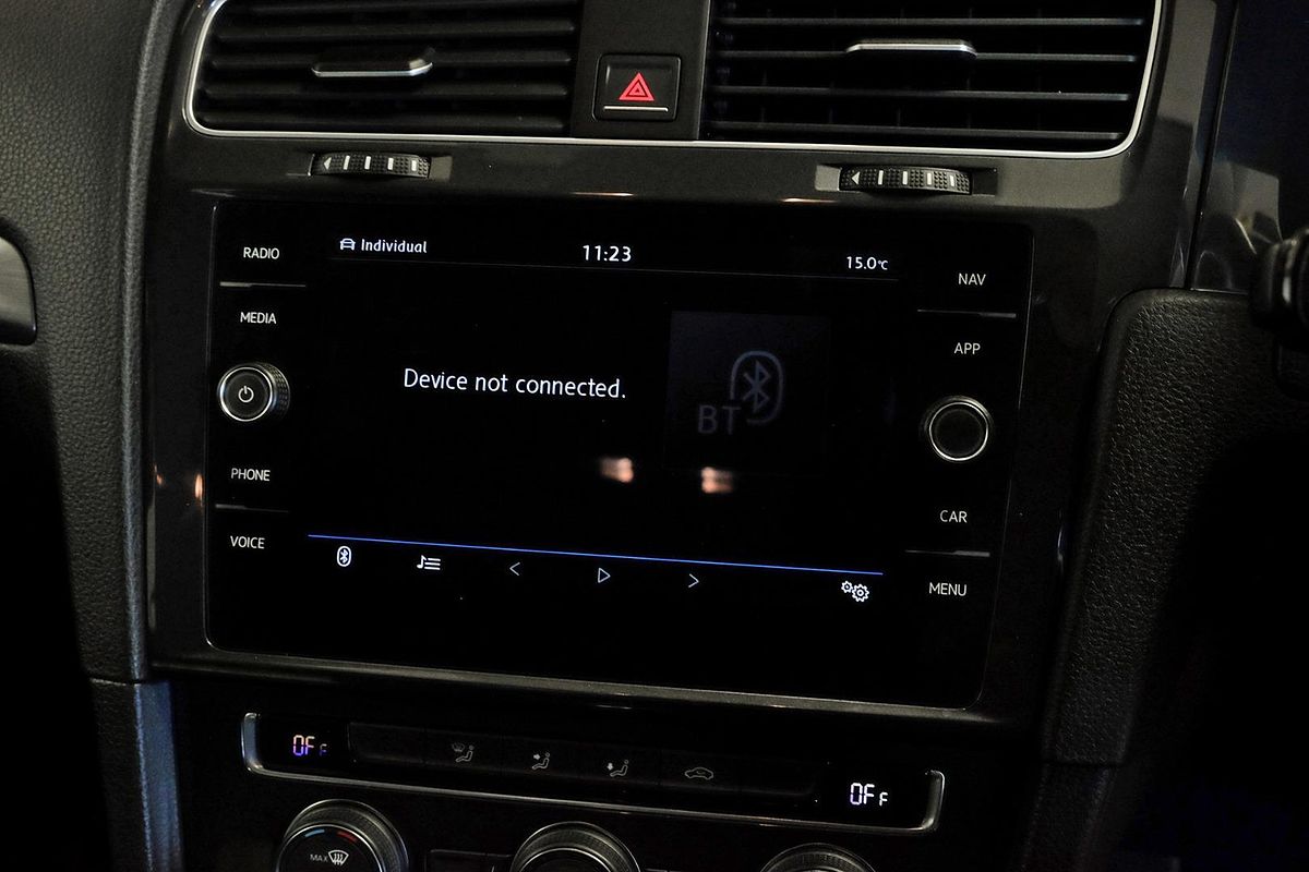 2018 Volkswagen Golf 110TSI Comfortline 7.5 image 11