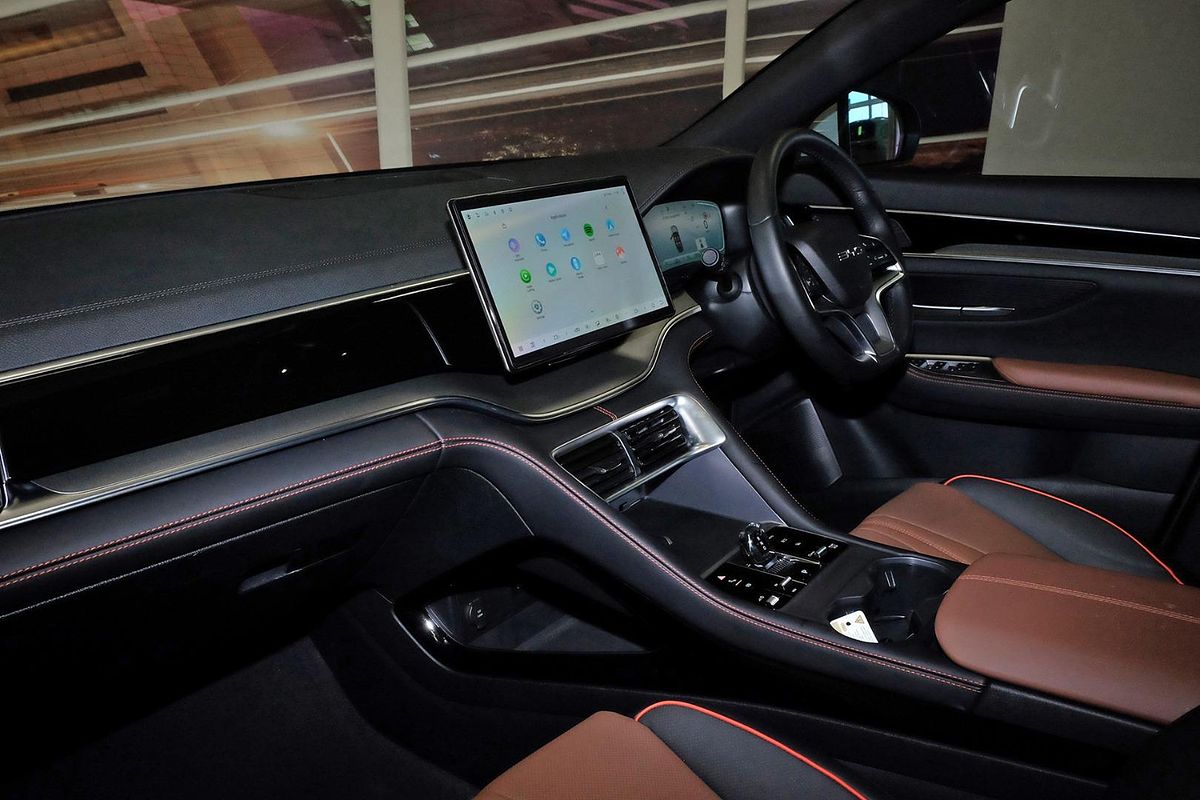 2024 BYD SEALION 6 Dynamic image 9