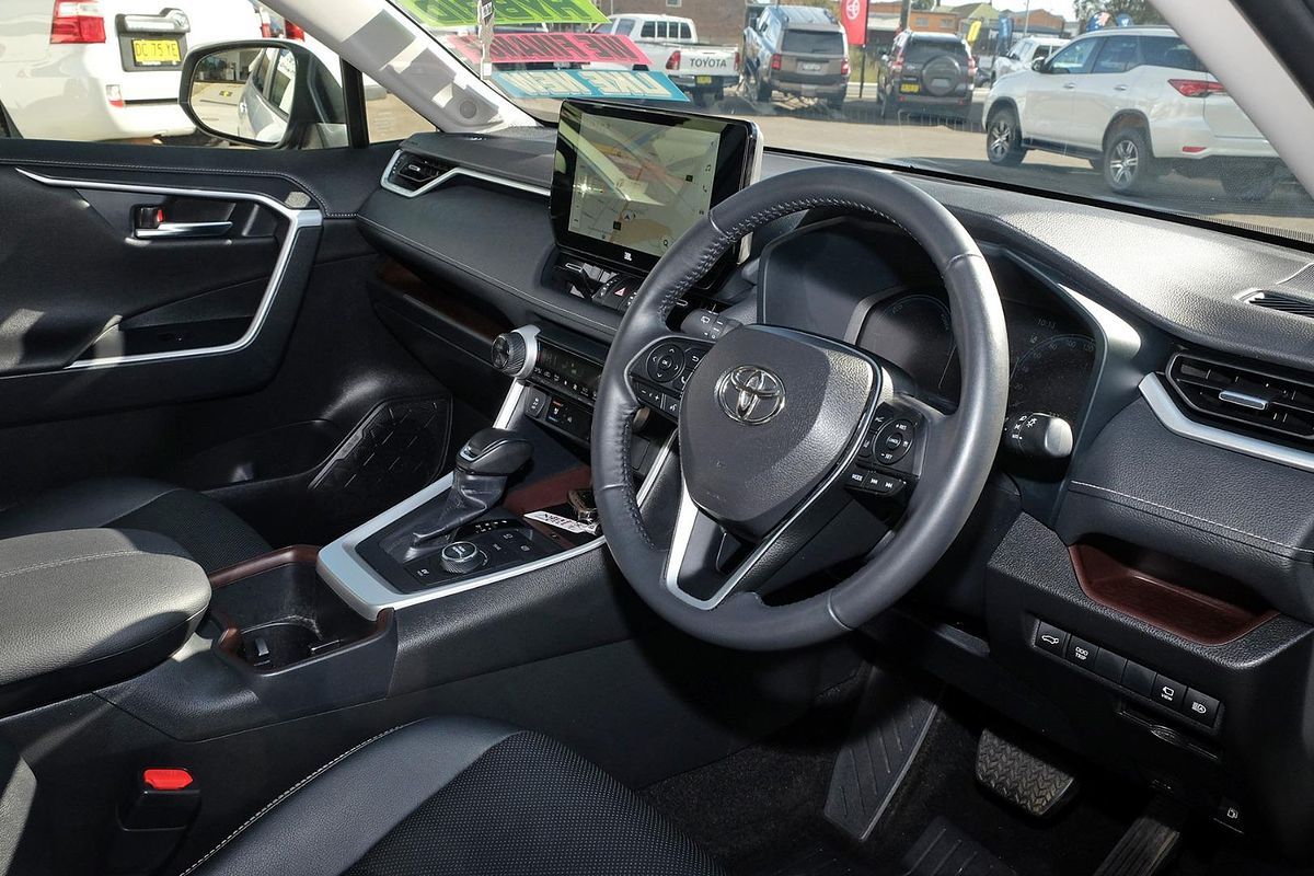 2024 Toyota RAV4 Cruiser AXAH54R