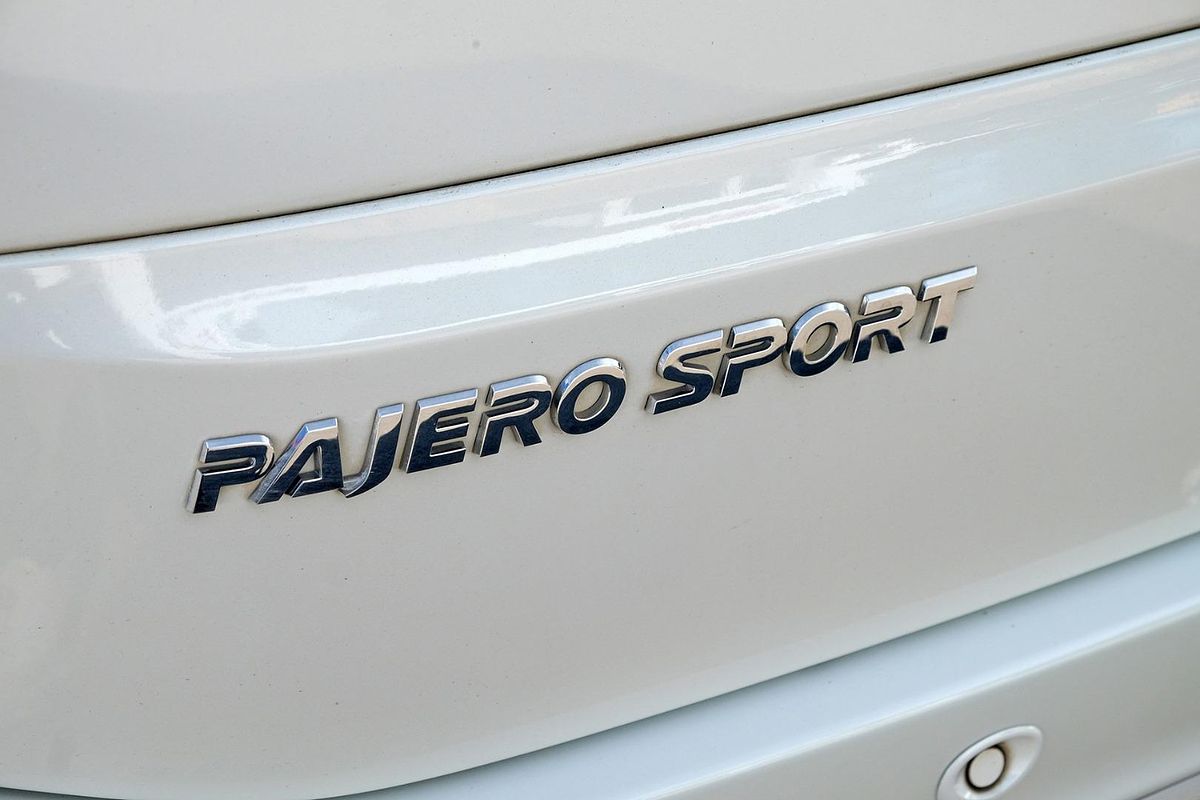 2019 Mitsubishi Pajero Sport Black Edition QE