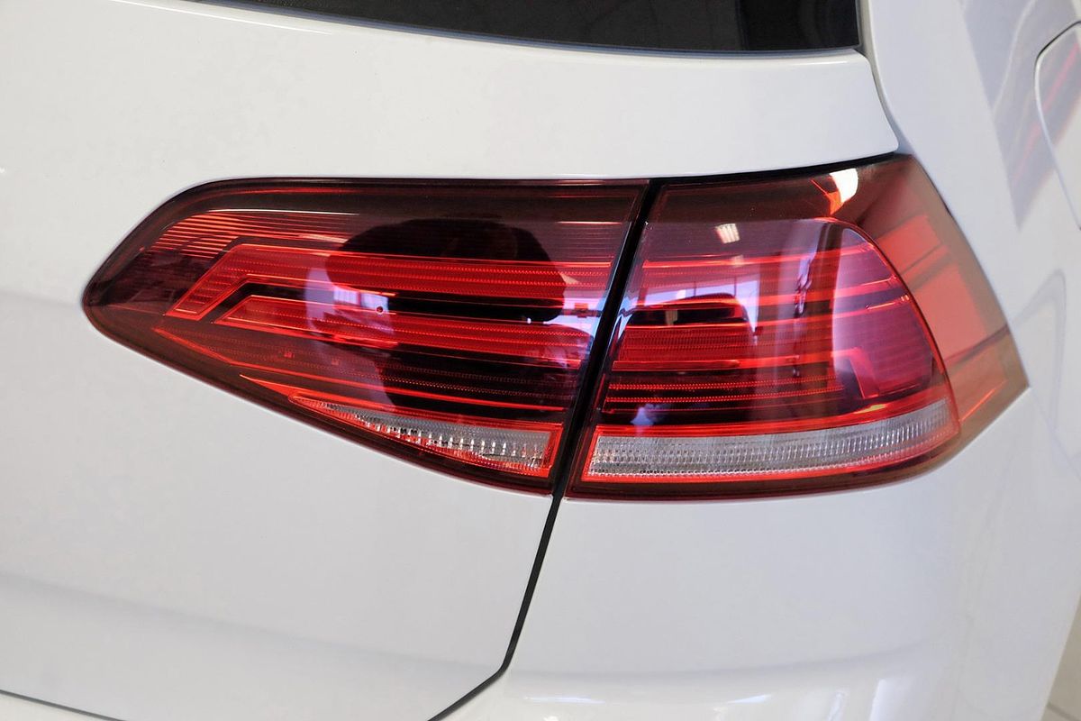 2018 Volkswagen Golf 110TSI Comfortline 7.5 image 19