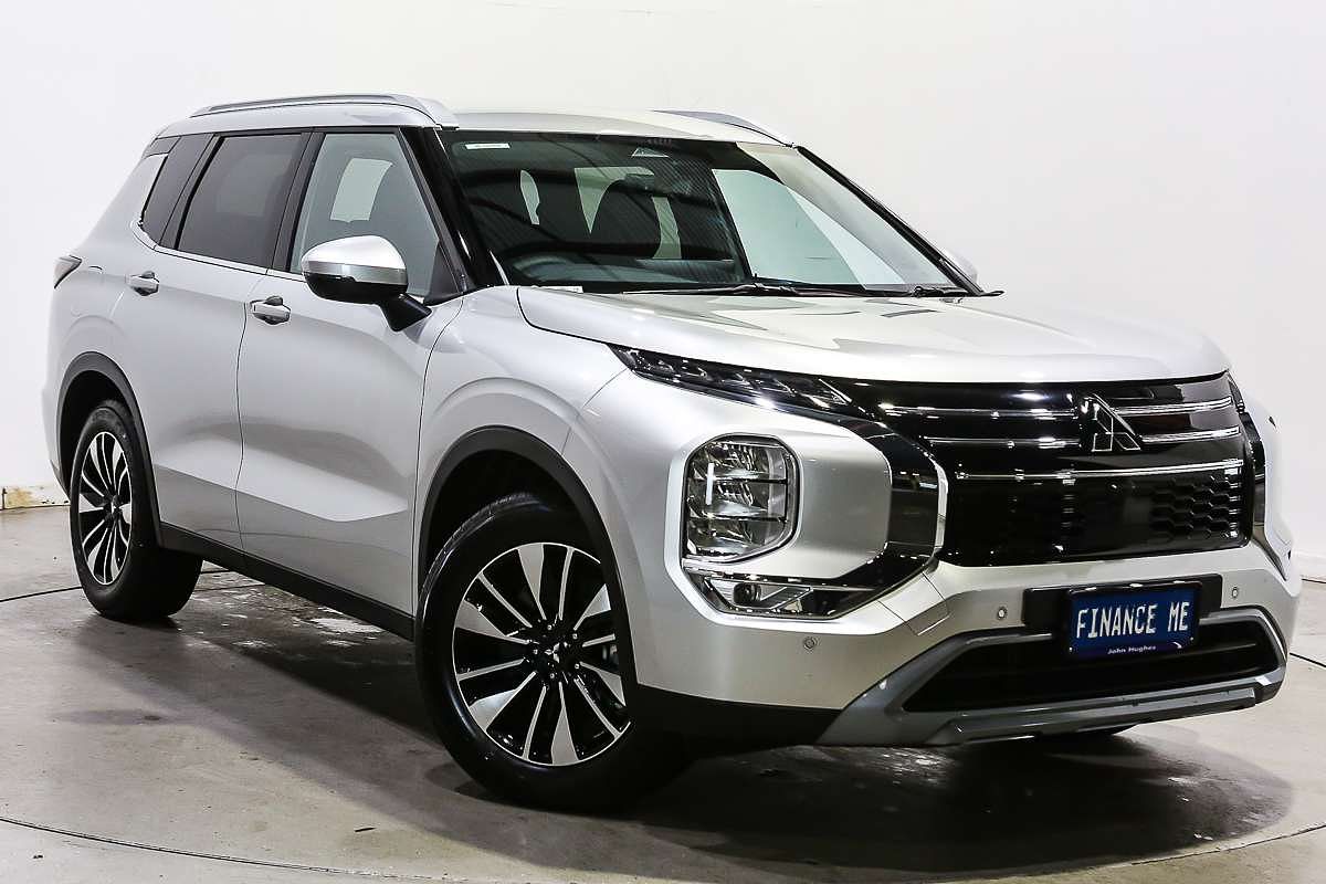 2025 Mitsubishi Outlander LS ZM