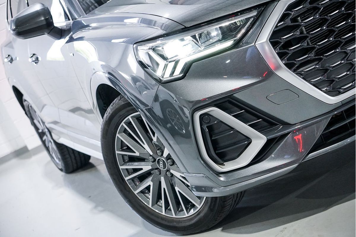 2022 Audi Q3 35 TFSI S line F3