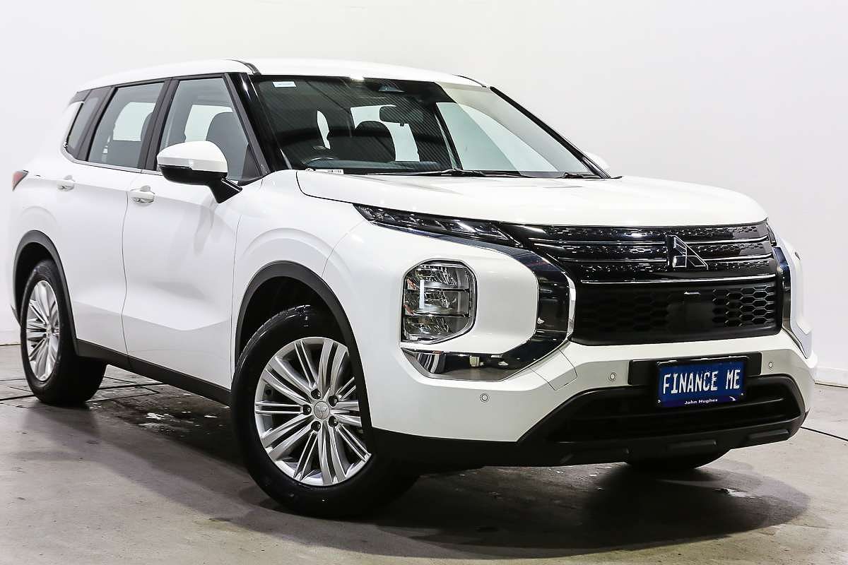 2024 Mitsubishi Outlander ES ZM