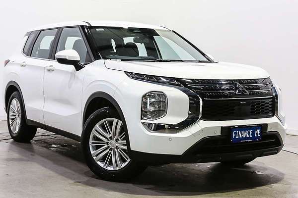 2024 Mitsubishi Outlander ES ZM