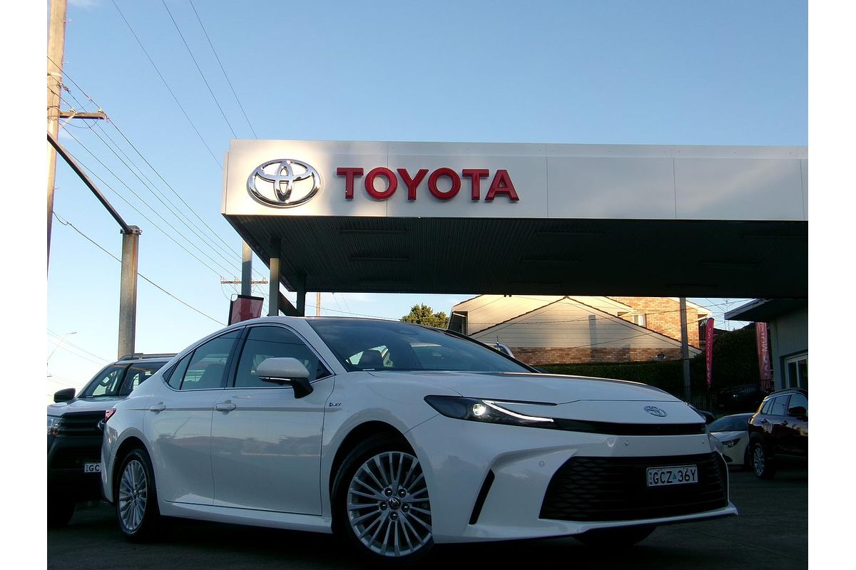 2025 Toyota Camry Ascent AXVH80R